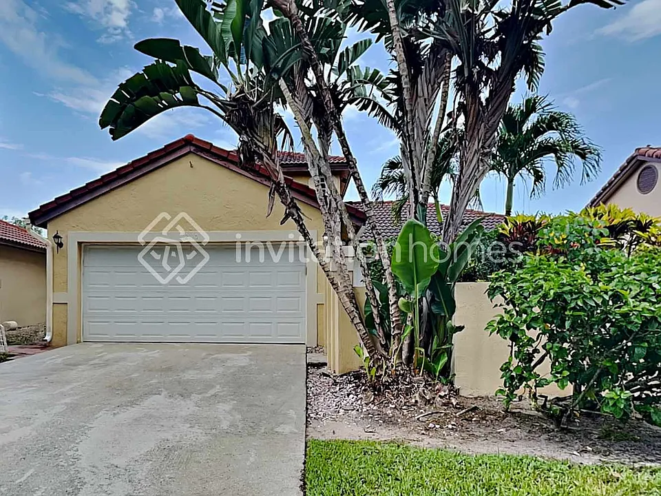 12190 Brisbane Ln