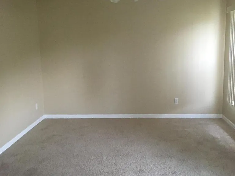 154 Bamboo Ave SE — Photo 9