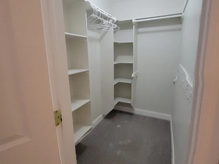 1065 N Canyon St — Photo 11