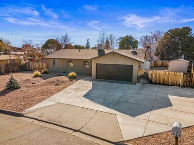 116 Azure Dr, Los Alamos, NM, 87547