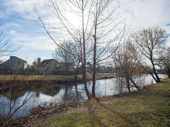 3rd image of 1502 Jameson Dr