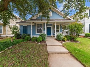 1351 Bristol Ln, Aubrey, TX 76227