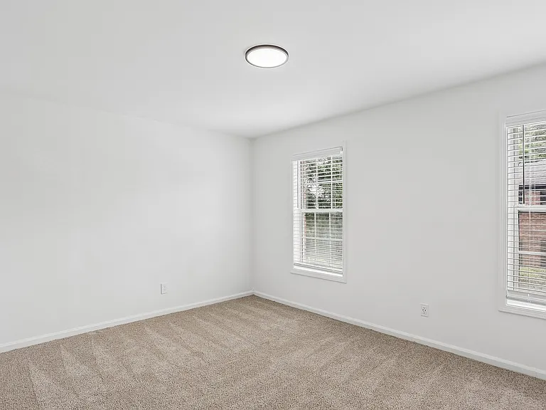 ReNew Chastain — Photo 28