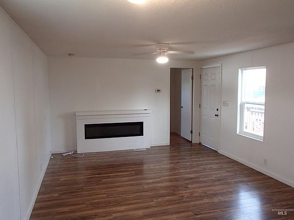 3rd image of 4117 Bear Valley Dr