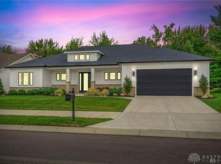 825 Hidden Branches Dr, Dayton, OH 45458