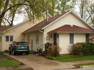 903 W Piper St, Macomb, IL 61455