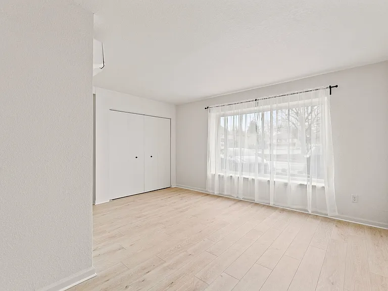 Fairfield Flats — Photo 21