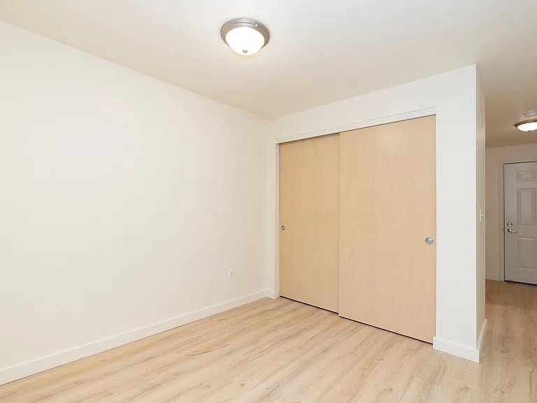Pickering Place Apartments — Photo 11