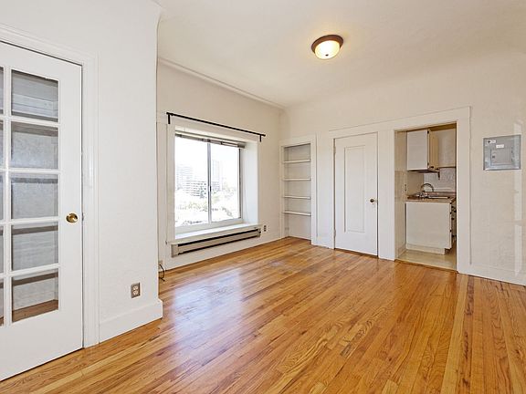 5th image of 189 Vernon Ter APT 2
