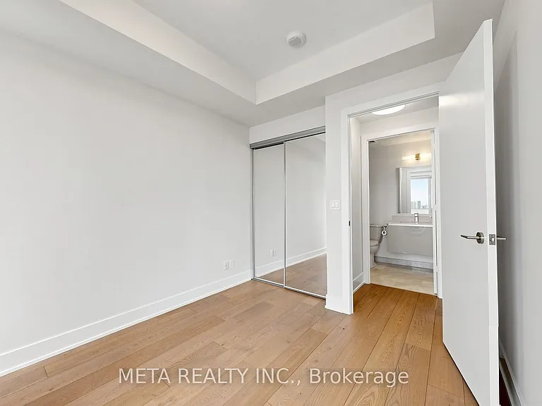 200 Bloor St W #2502 — Photo 33