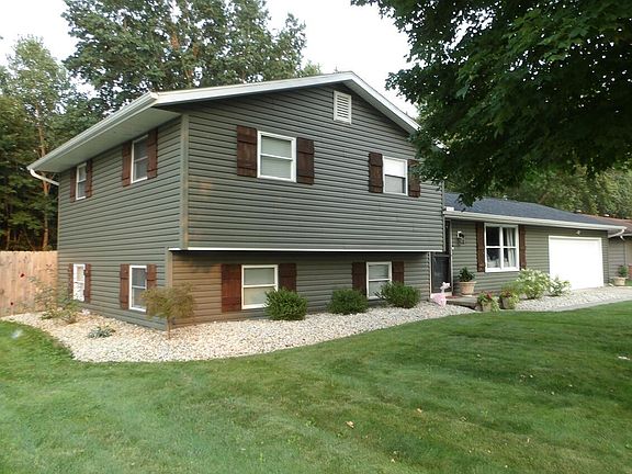 2nd image of 3304 Danny Dr