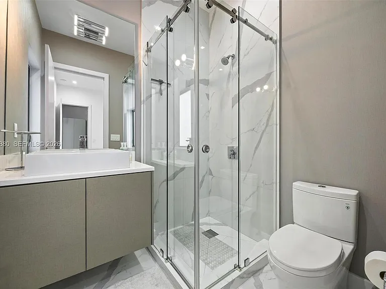 3367 NE 168th St — Photo 71
