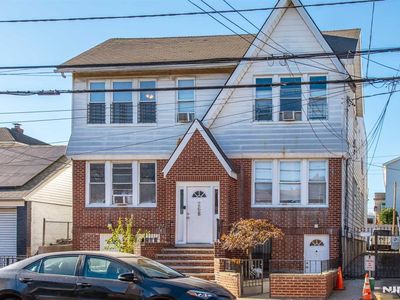 266-268 N 12th St, Newark, NJ, 07107