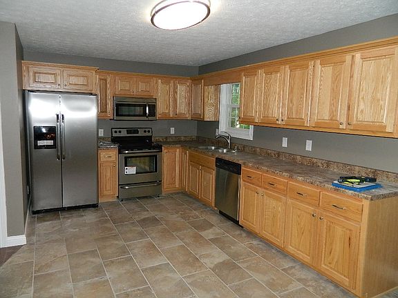 4th image of 89 Joy K Lynn St