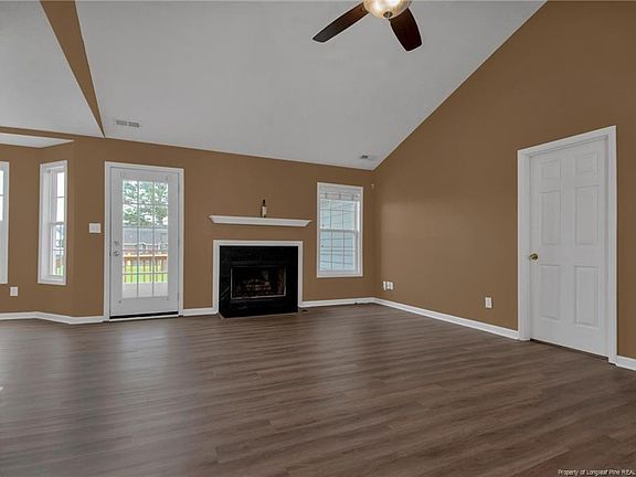 5th image of 114 Winterfield Dr