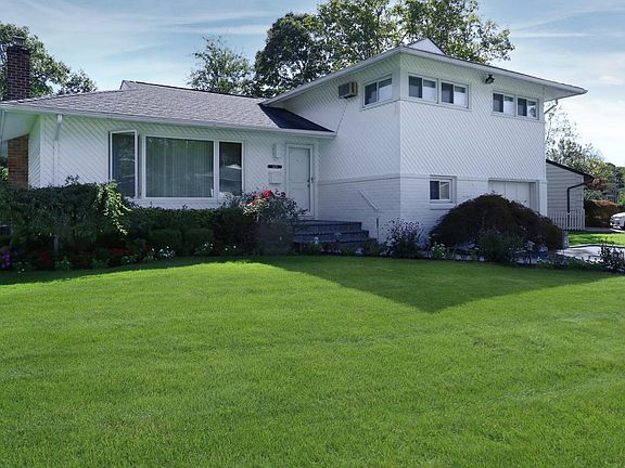 3rd image of 1430 Sylvia Ln