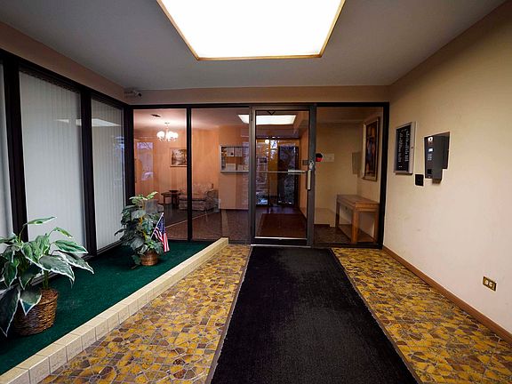 4th image of 6505 N Nashville Ave APT 108