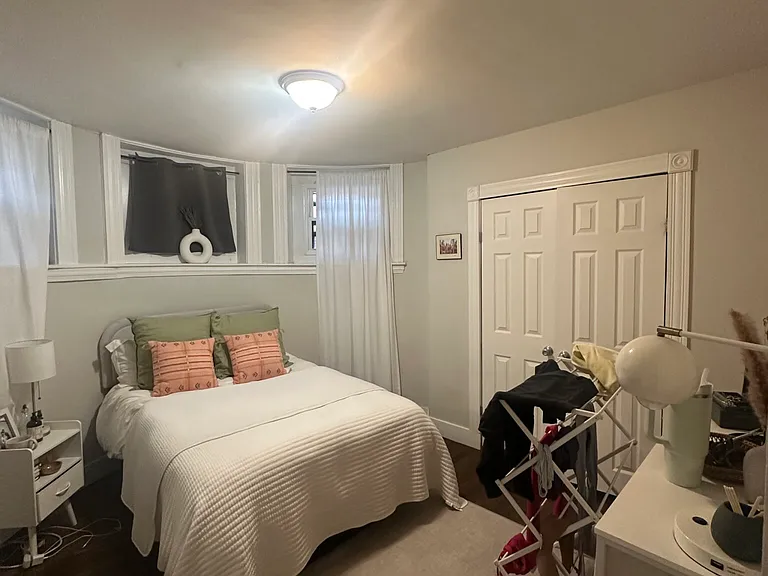 847 Beacon St #9 — Photo 9