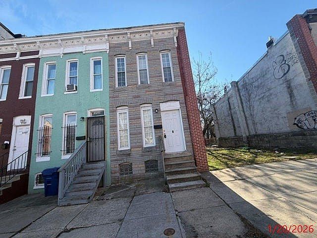 1st image of 1731 McHenry St