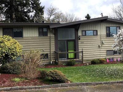 22814 13th Ave S, Seattle, WA, 98198
