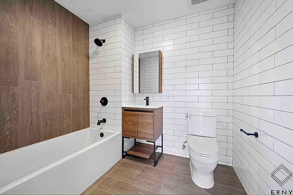 Rented by ERNY LLC | media 9