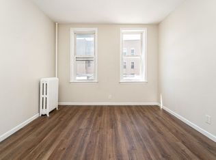 27-14 Crescent St #1E, Astoria, NY 11102