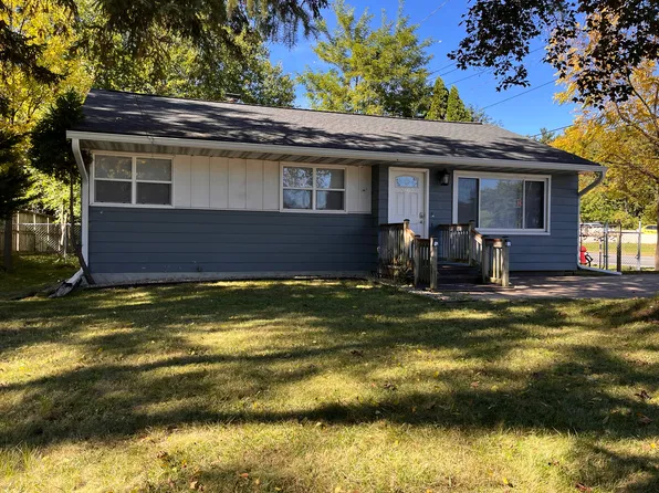 2802 Kingston Dr, Madison, WI 53713