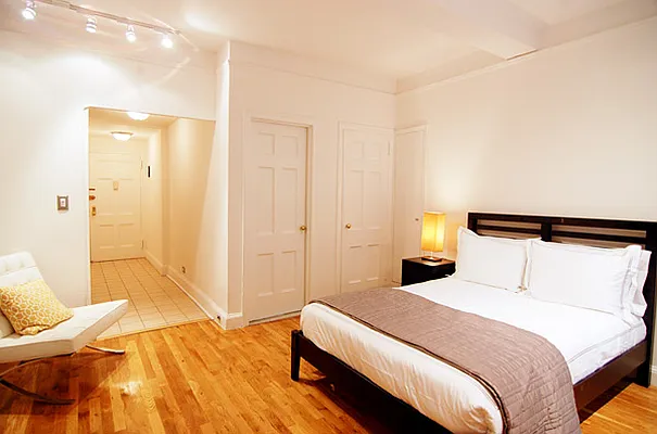 Rented by WAM Partners - William Moses Co. | media 21