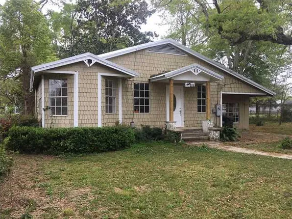 457 3rd Ave, Chickasaw, AL 36611