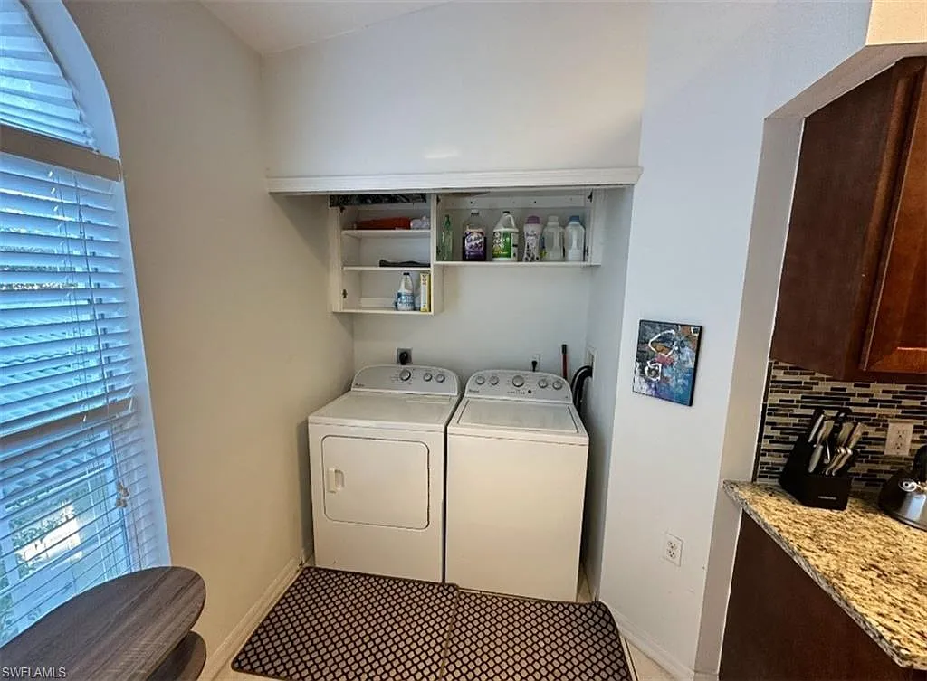 Building Photo - 4910 Cougar Ct N #1-205