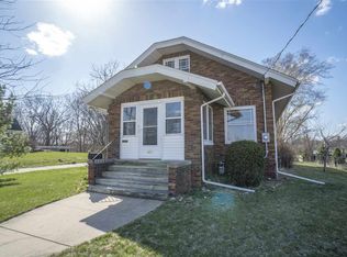 403 Locust St, La Porte City, IA 50651