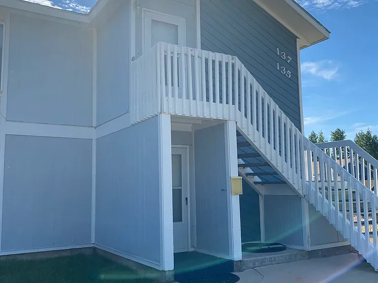 131 Valley View Dr — Photo 6