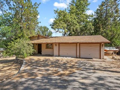 39775 Pine Ridge Rd, Oakhurst, CA, 93644