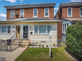 404 Manhattan St, Essington, PA 19029