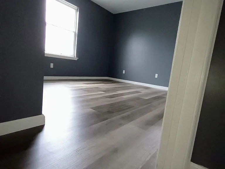 270 S 7th St — Photo 13
