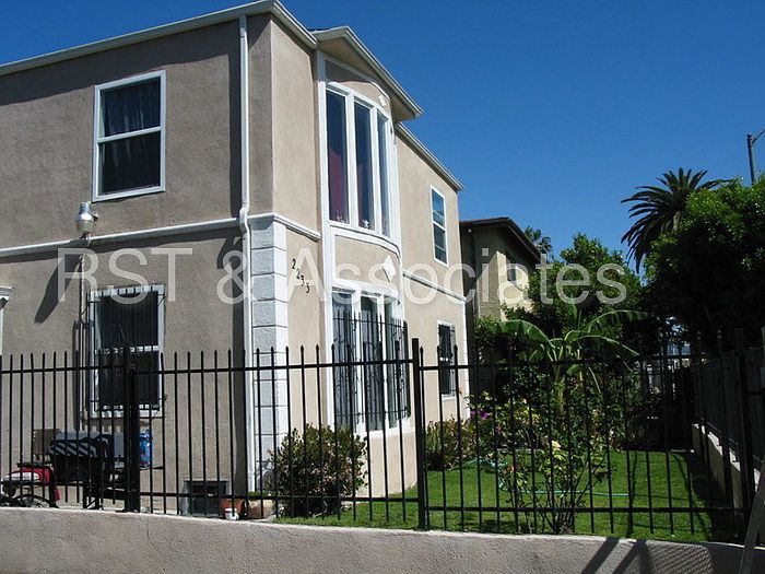 1st image of 2235 S Marvin Ave