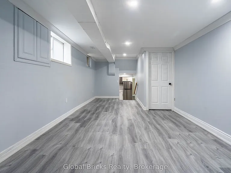 2936 Windjammer Rd — Photo 6