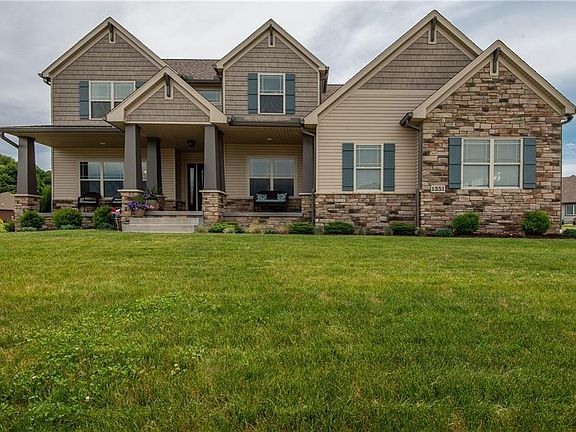 4th image of 1351 Whispering Pines Dr NE