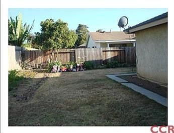 3rd image of 918 E Rose Ave