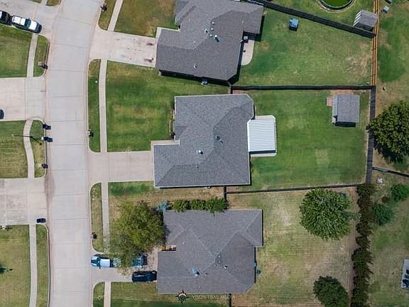 5th image of 1221 W Johnathan Way