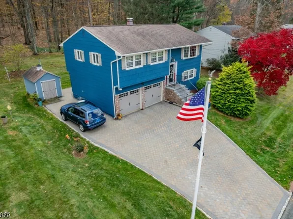 36 Deer Path Dr, Mount Olive Twp., NJ 07836