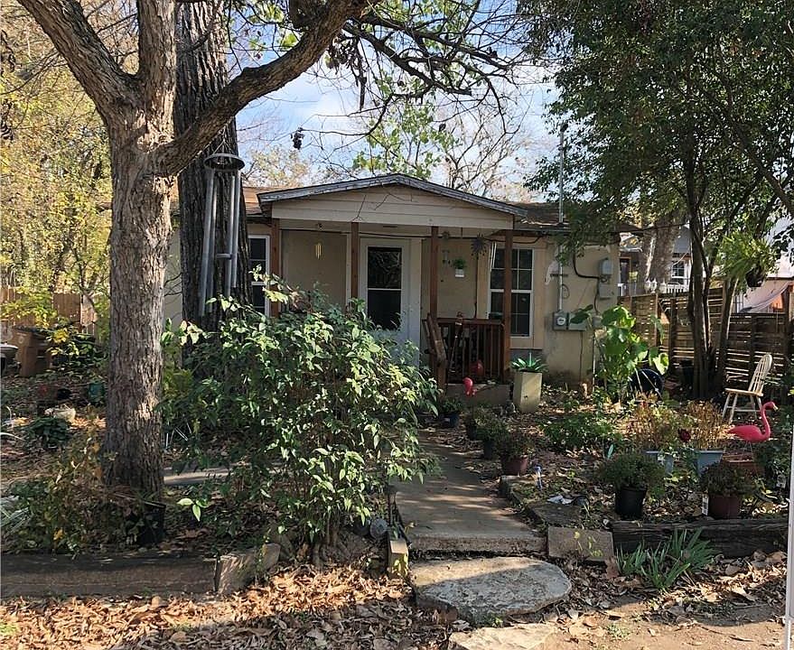 2nd image of 1403 Cometa St