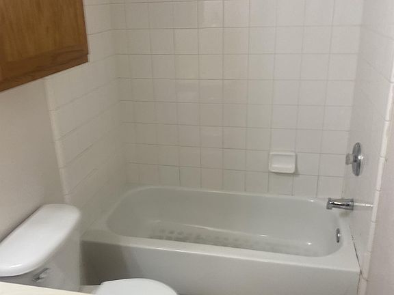 5th image of 3510 Malibu Ln #A