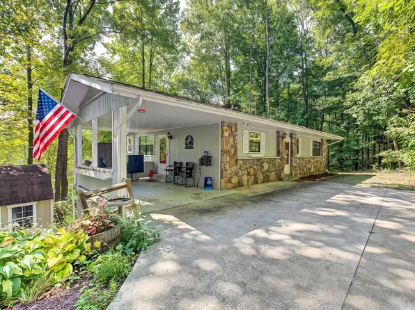 1131 Tanrac Trl, Gatlinburg, TN 37738