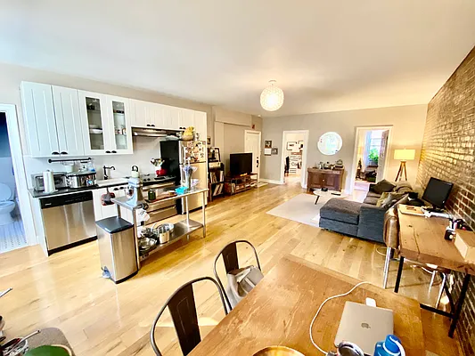 Rented by Stipple Inc. | media 4