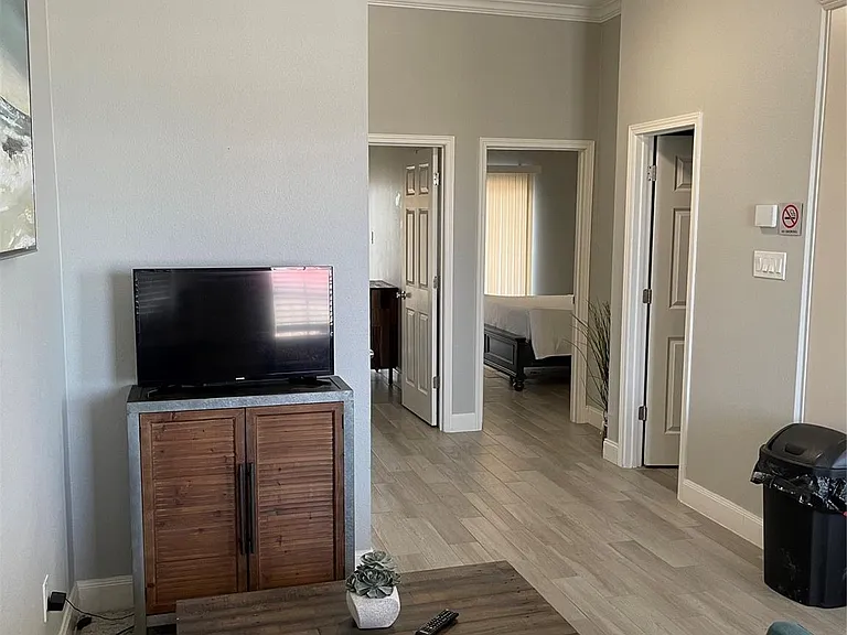1015 Bluewater Dr #3 — Photo 4