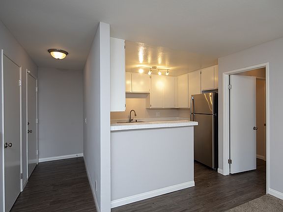 4th image of 2939 Broadway APT 116