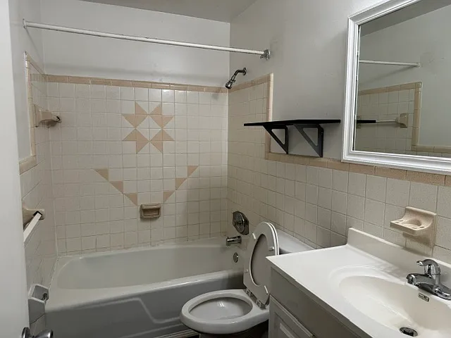 2075 Howell Branch Rd #101 — Photo 10