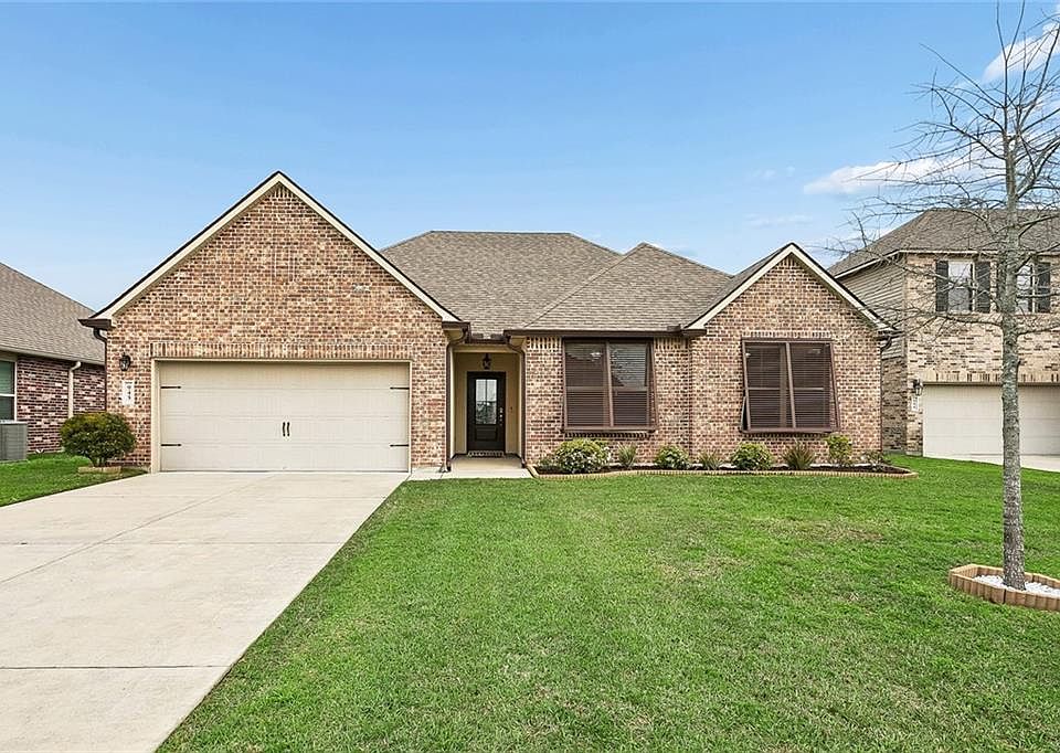 1st image of 945 Channel Bend Ct