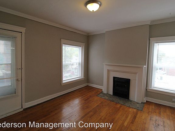 3rd image of 2516 Holmes St APT 3S